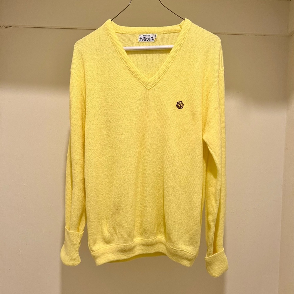 60s-70s Vintage 🌼 Sunny Yellow Orlon Acrylic V-Neck Pullover Sweater